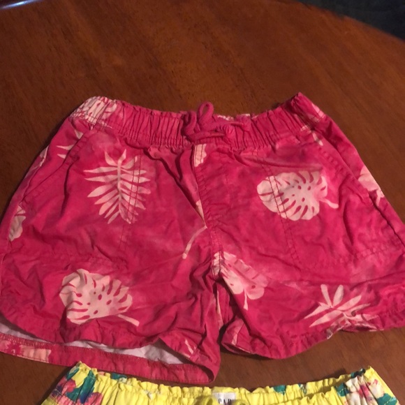 GAP KIDS GIRLS SHORTS SIZE 10 - Picture 3 of 3